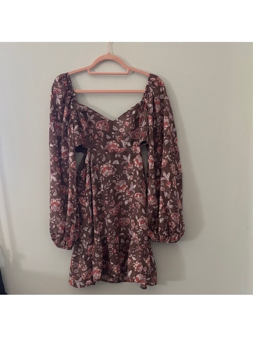 *Dynamite Brown Floral Cutout Puff Sleeve Ruffle Hem Mini Dress NWT Small 0573 - Picture 3 of 10